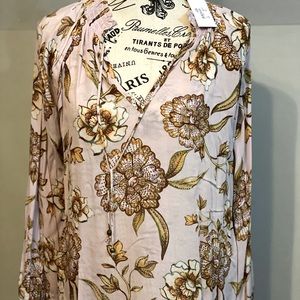 NWT BB Dakota Steve Madden peasant blouse, xs, light purple with floral pattern.